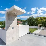 Franco Villa *